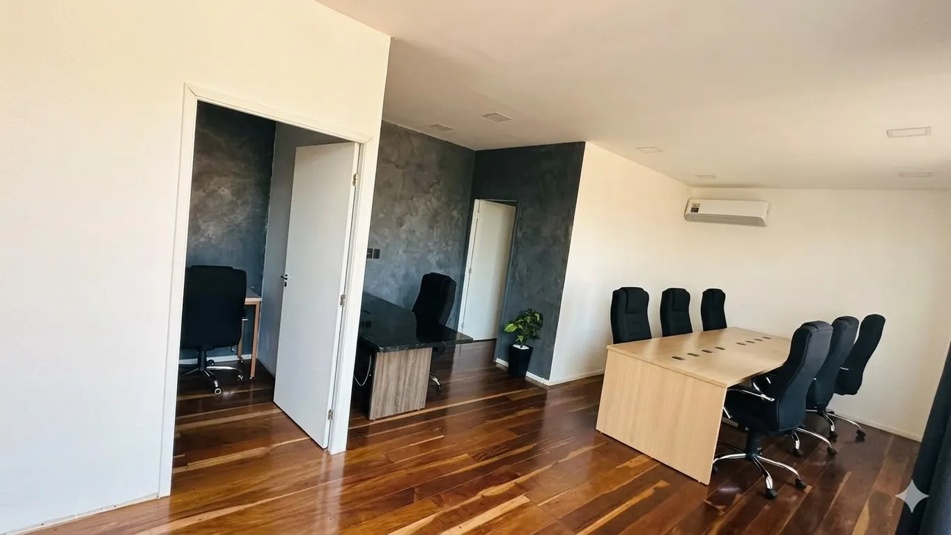 Sala Ampla - Sala 09 — coworking em Uberlândia | Espaço AMG