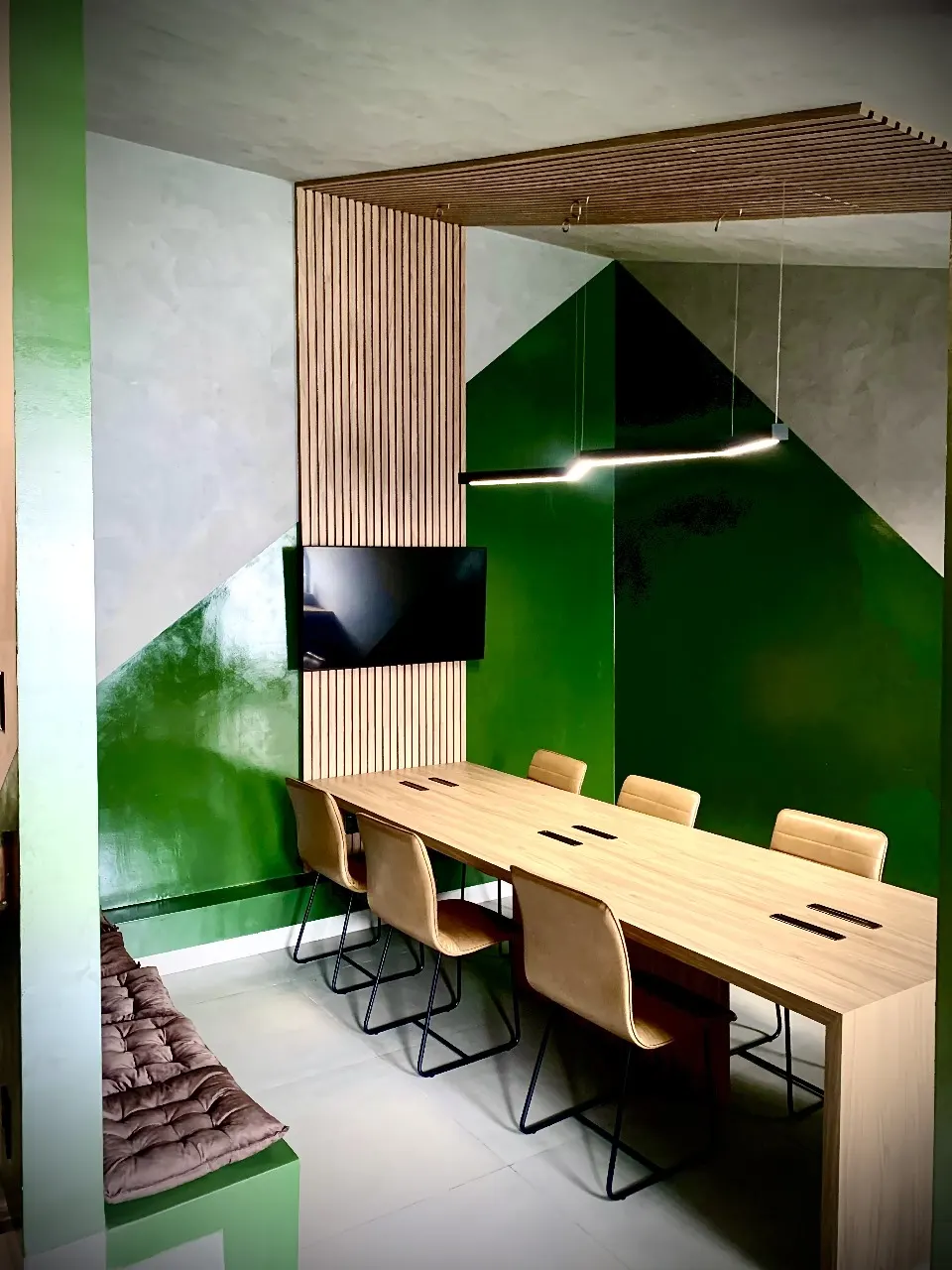 Sala Verde Entrada - Reunião — coworking em Uberlândia | Espaço AMG